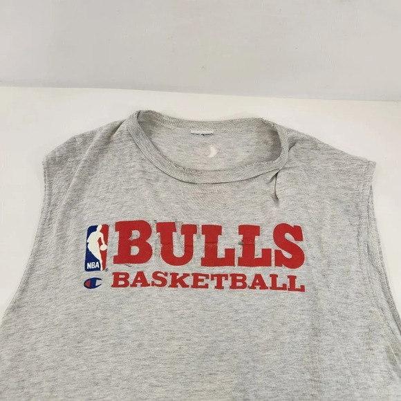 Champion 90s  Chicago Bulls Sleeveless Shirt DISTRESSED Mens XL - Picture 5 of 8